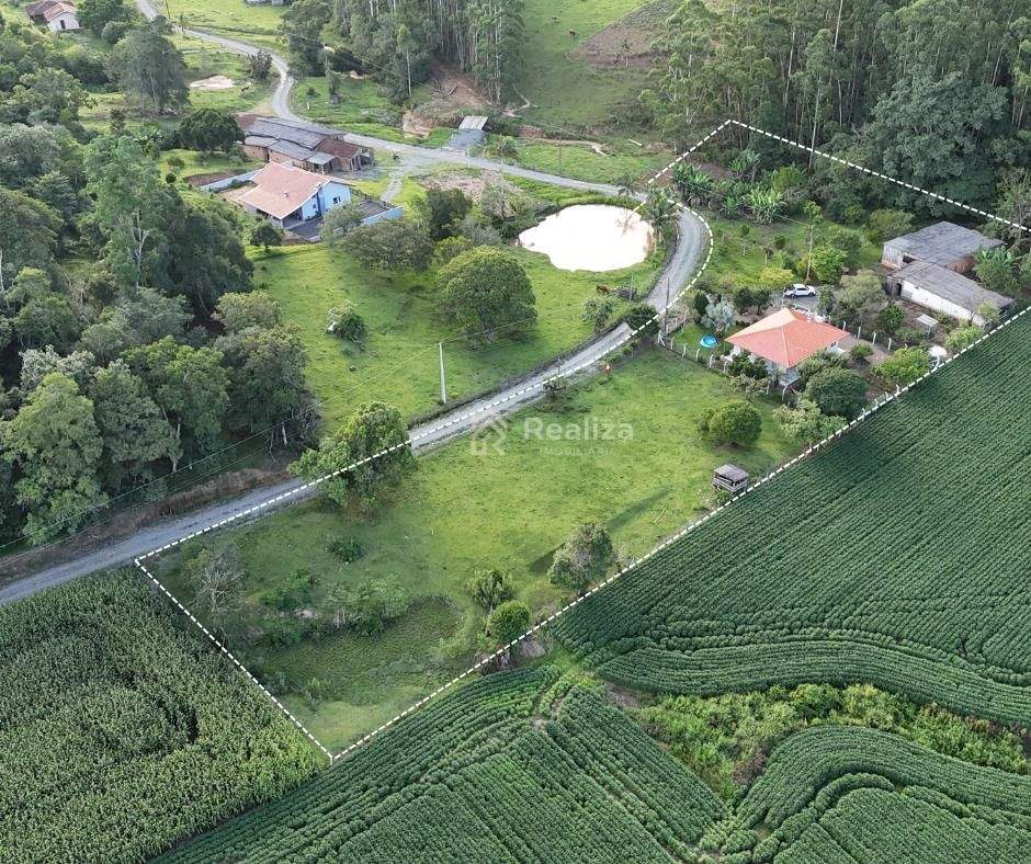 Sítio à Venda 🌿 📐 Área total de 5.800 m² - 2