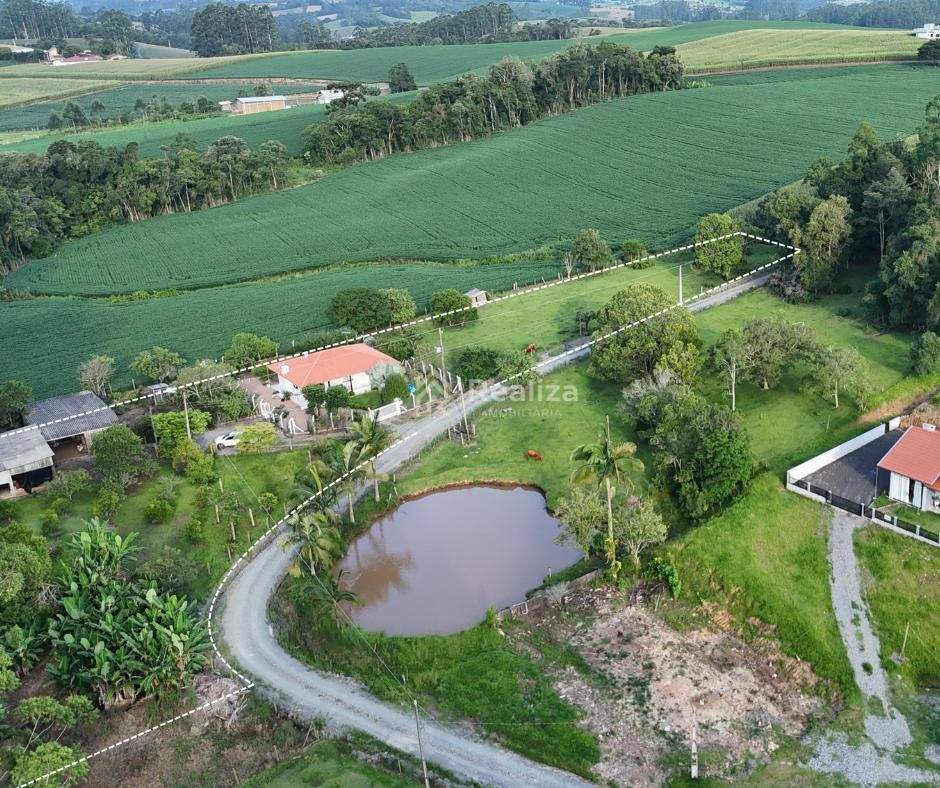 Sítio à Venda 🌿 📐 Área total de 5.800 m² - 4
