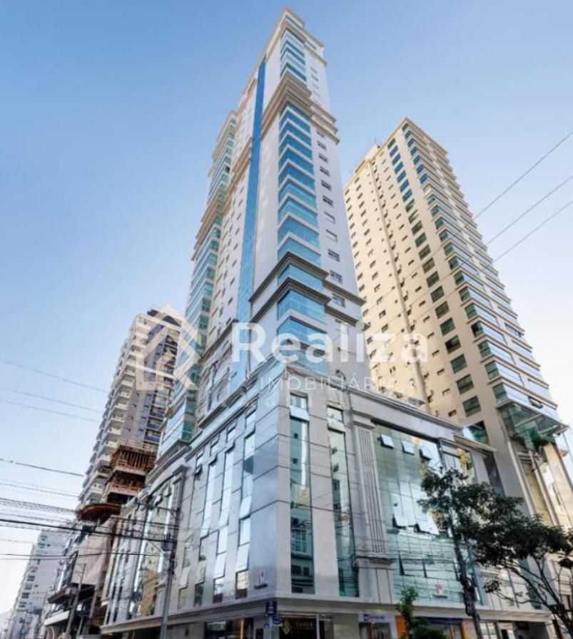 APARTAMENTO À VENDA EM MEIA PRAIA, ITAPEMA!