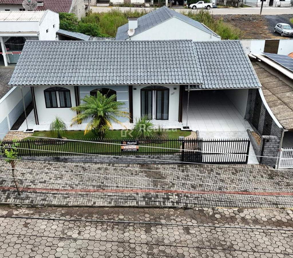 Casa à venda em Ituporanga! 📍 Localizada na Vila Nova, próxima à Cerealista Schmidt, - 3