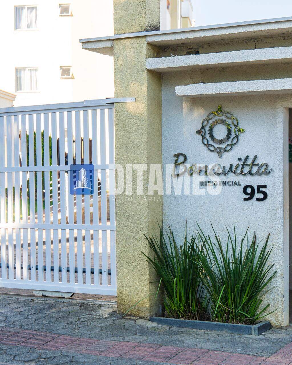 Apartamento com 2 dormitórios à venda, 54 m² por R$ 265.000,00 - Centro - Lontras/SC - 1