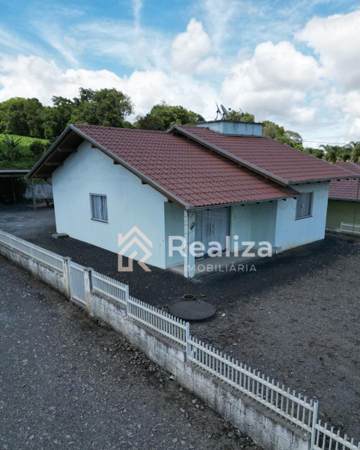 CASA À VENDA NO CENTRO DE IMBUIA