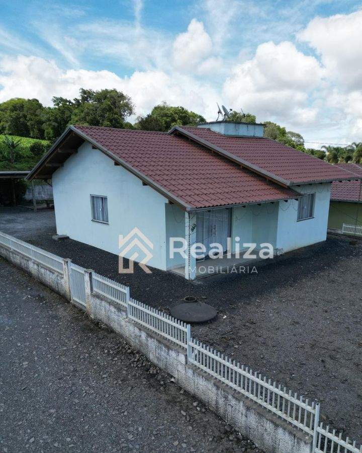 CASA À VENDA NO CENTRO DE IMBUIA - 1