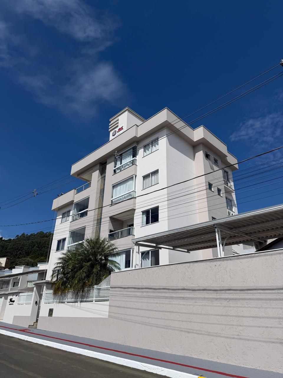 VENDA - Apartamento Semimobiliado no Residencial Florença - Barragem