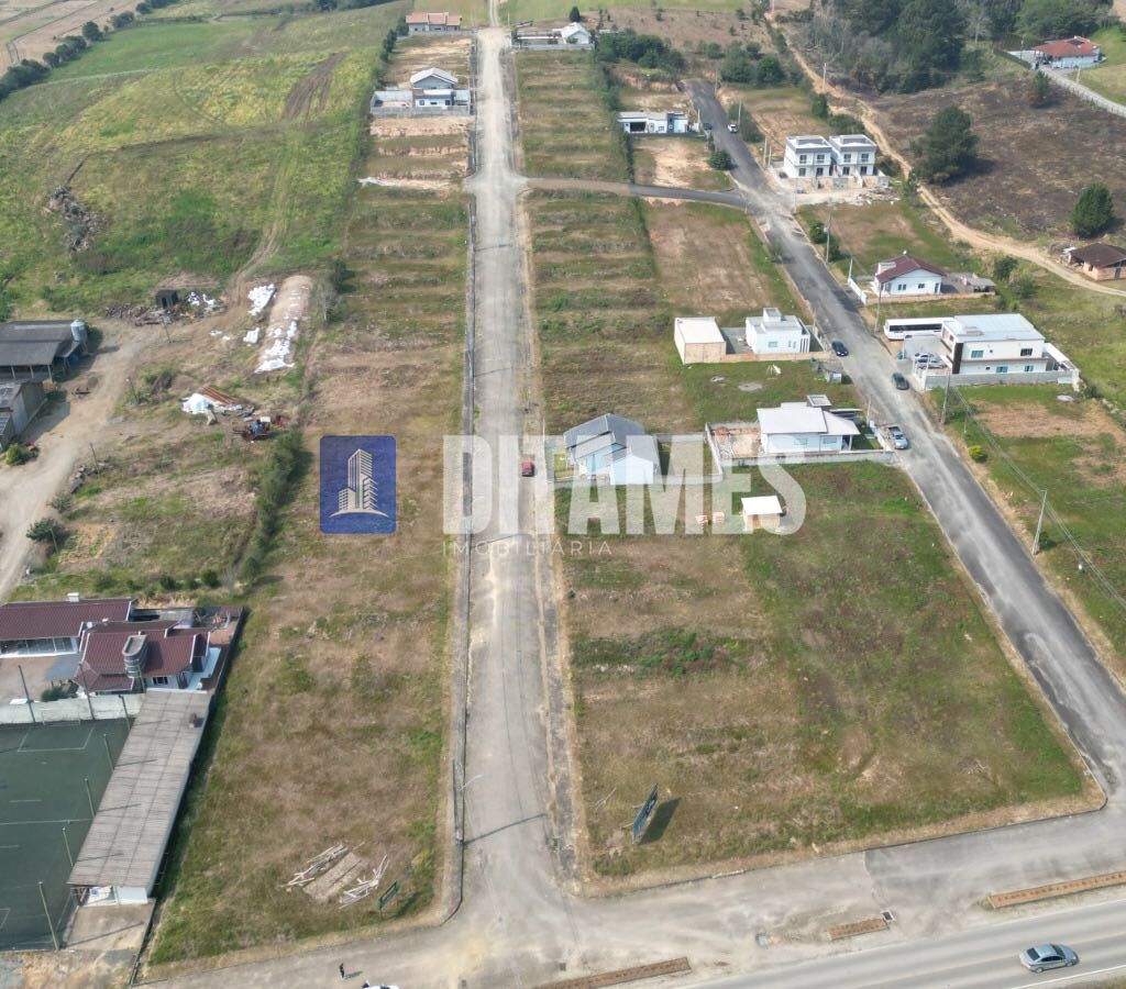 Terreno em Loteamento - 1