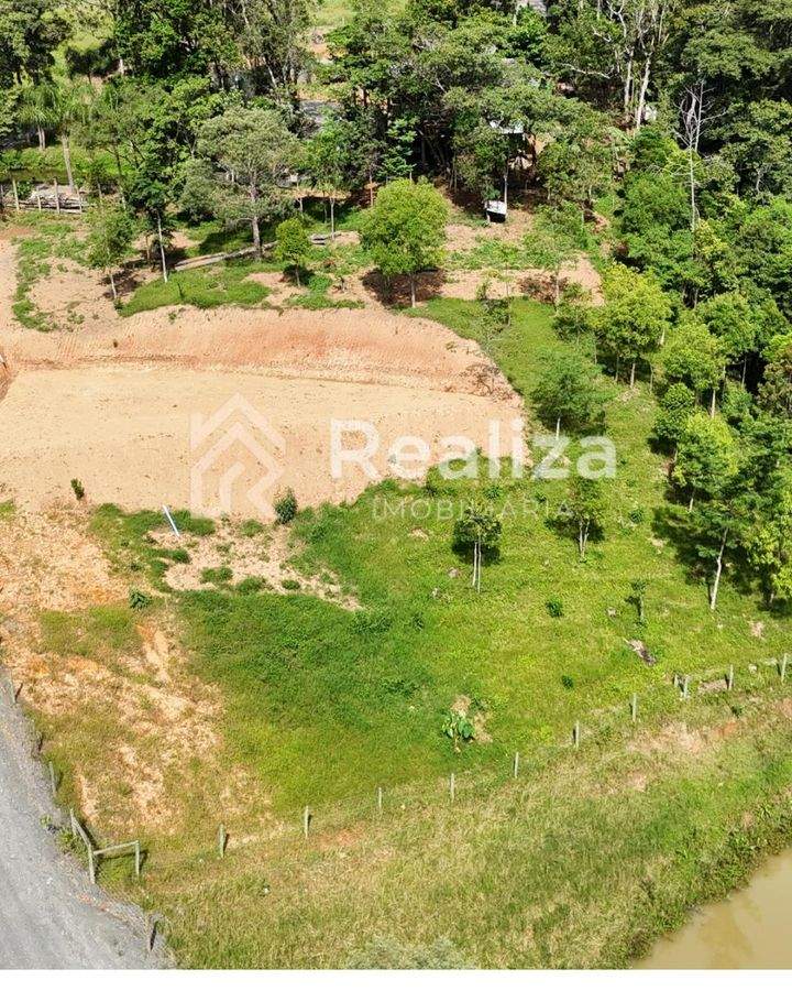 TERRENO À VENDA EM PETROLÂNDIA-SC - 4500 m² - 5