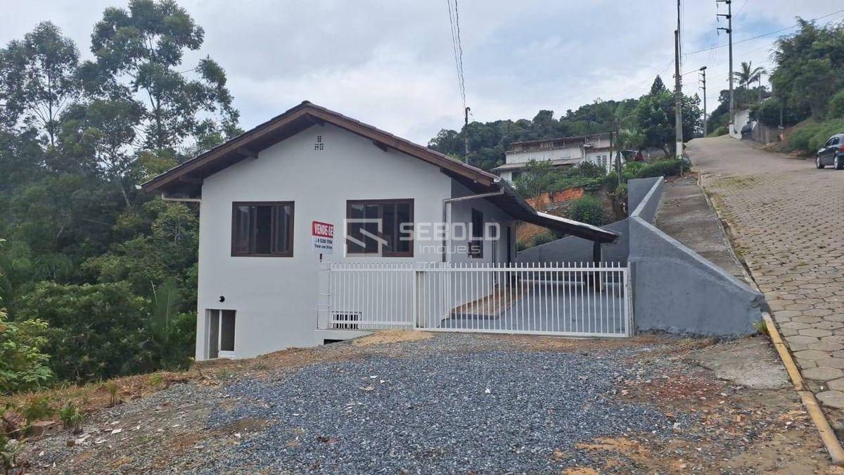 CASA NO BAIRRO GABIROBA - ITUPORANGA