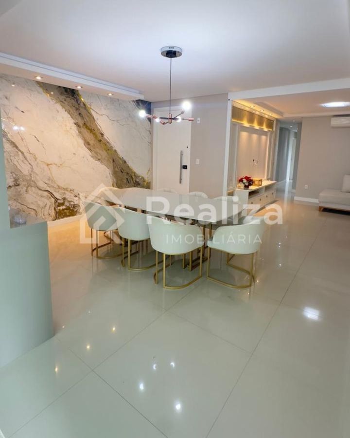 APARTAMENTO À VENDA EM ITAPEMA-SC