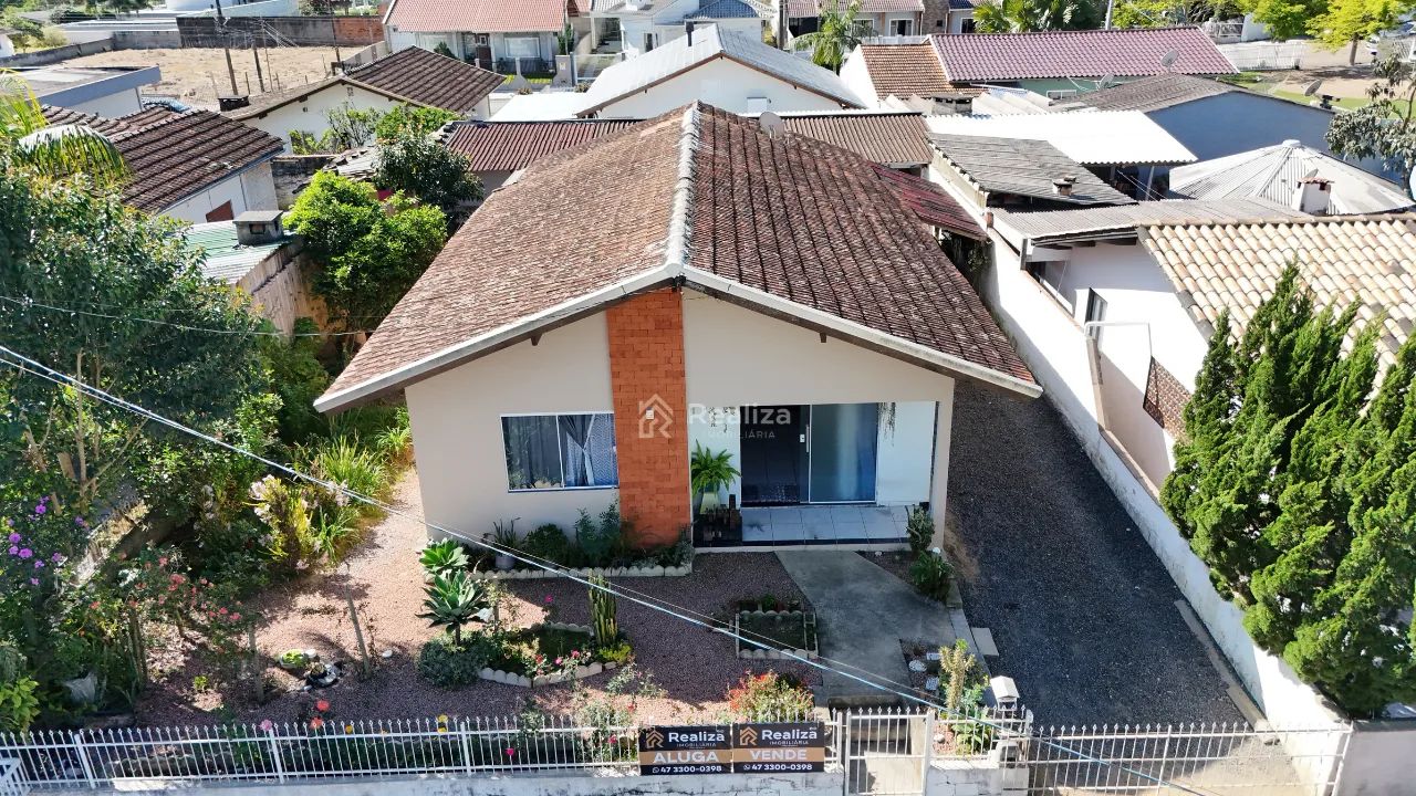 Casa para locação! Localização: Rua Argentina, Jardim América