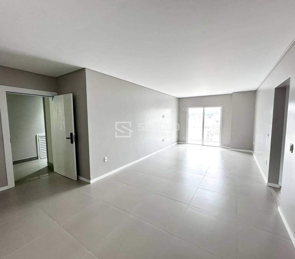 APARTAMENTO 202 NO EDIFÍCIO LEONARDO KRIEGER - 5