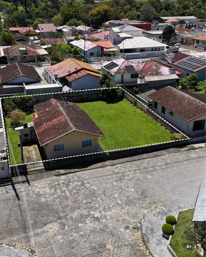 Terreno à venda no coração de Petrolândia! - 2