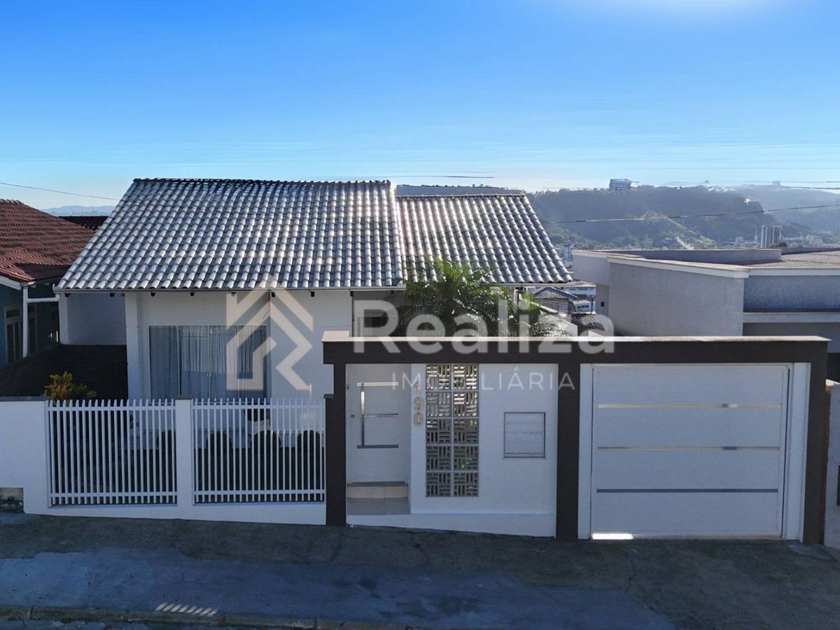 CASA À VENDA EM ITUPORANGA - BAIRRO GABIROBA