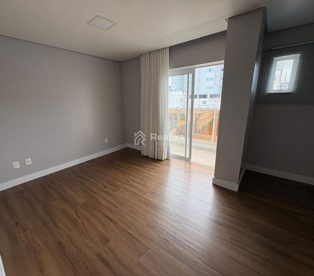 APARTAMENTO À VENDA ✨🏡 Se você busca conforto, espaço e localização privilegiada, essa é a oportunidade perfeita! - 3